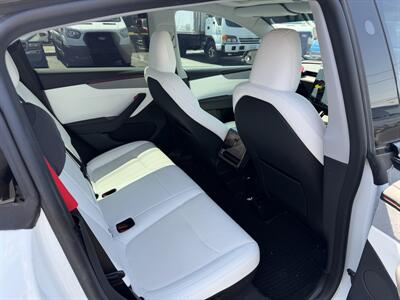 2026 Tesla Model Y Premium - Photo 14 - El Monte, CA 91733