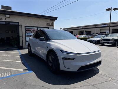 2026 Tesla Model Y Premium - Photo 3 - El Monte, CA 91733