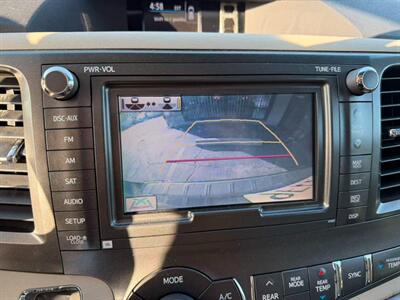2011 Toyota Sienna XLE 8-Passenger   - Photo 11 - El Monte, CA 91733