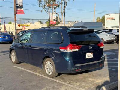 2011 Toyota Sienna XLE 8-Passenger   - Photo 7 - El Monte, CA 91733