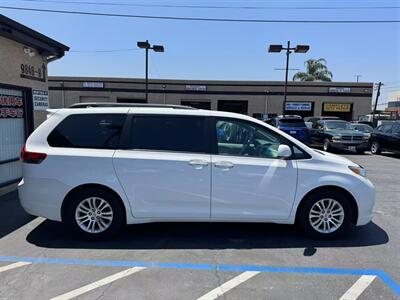 2011 Toyota Sienna XLE 8-Passenger   - Photo 4 - El Monte, CA 91733