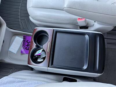 2011 Toyota Sienna XLE 8-Passenger   - Photo 20 - El Monte, CA 91733