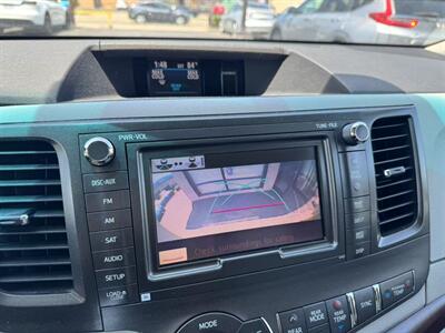2011 Toyota Sienna XLE 8-Passenger   - Photo 22 - El Monte, CA 91733