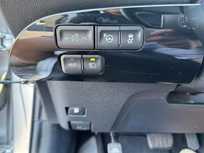 2016 Toyota Prius Four   - Photo 18 - El Monte, CA 91733