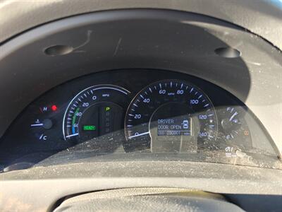 2011 Toyota Camry Hybrid   - Photo 8 - El Monte, CA 91733