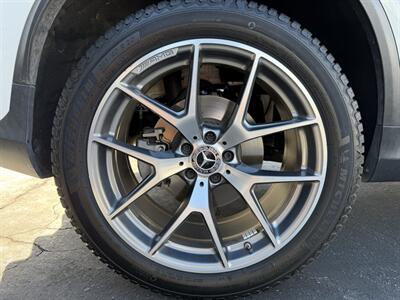 2020 Mercedes-Benz GLC GLC 300 - Photo 18 - El Monte, CA 91733