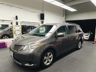 2015 Toyota Sienna LE 8-Passenger Van