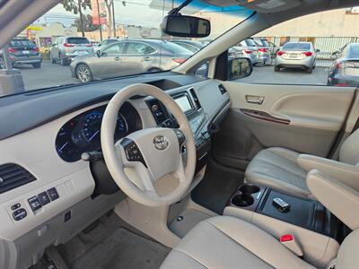 2013 Toyota Sienna XLE 8-Passenger   - Photo 10 - El Monte, CA 91733