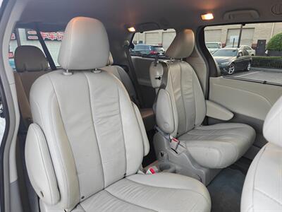 2013 Toyota Sienna XLE 8-Passenger   - Photo 15 - El Monte, CA 91733