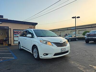 2013 Toyota Sienna XLE 8-Passenger   - Photo 3 - El Monte, CA 91733