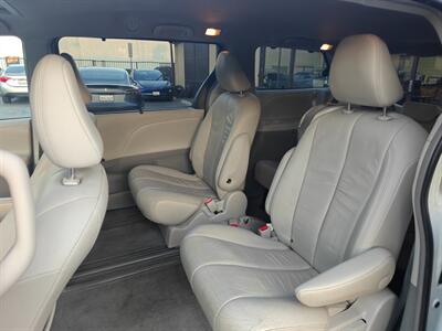 2013 Toyota Sienna XLE 8-Passenger   - Photo 12 - El Monte, CA 91733