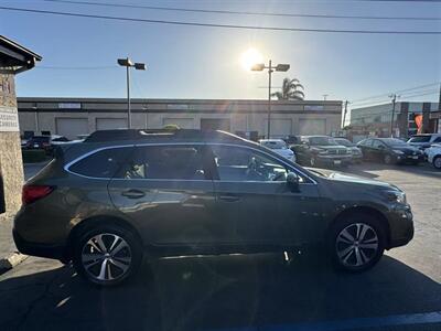 2018 Subaru Outback 2.5i Limited   - Photo 4 - El Monte, CA 91733
