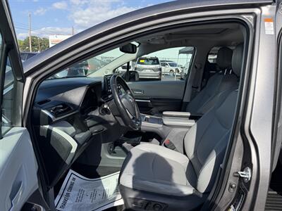 2022 Toyota Sienna XLE 7-Passenger - Photo 11 - El Monte, CA 91733