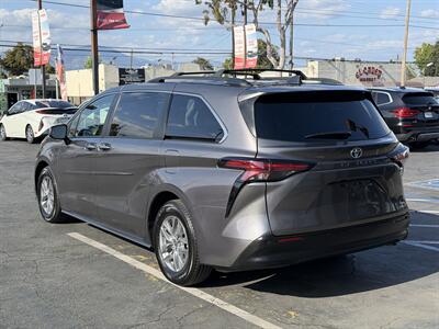 2022 Toyota Sienna XLE 7-Passenger - Photo 7 - El Monte, CA 91733