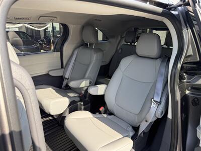 2022 Toyota Sienna XLE 7-Passenger - Photo 12 - El Monte, CA 91733
