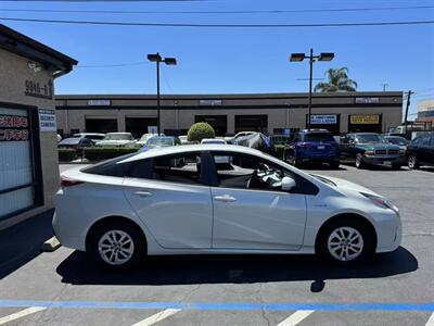 2017 Toyota Prius Two   - Photo 4 - El Monte, CA 91733
