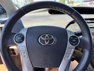 2010 Toyota Prius III   - Photo 18 - El Monte, CA 91733