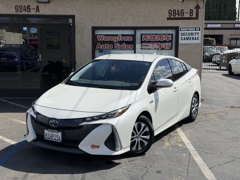 2020 Toyota Prius Prime LE   - Photo 1 - El Monte, CA 91733