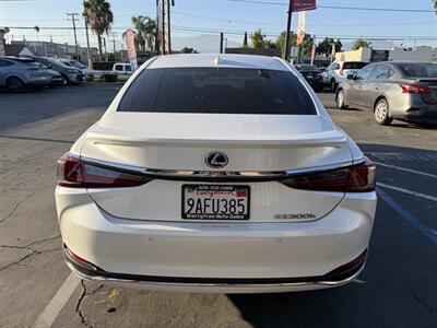 2021 Lexus ES 300h - Photo 6 - El Monte, CA 91733