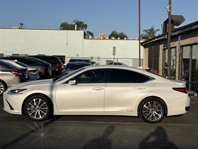 2021 Lexus ES 300h - Photo 4 - El Monte, CA 91733