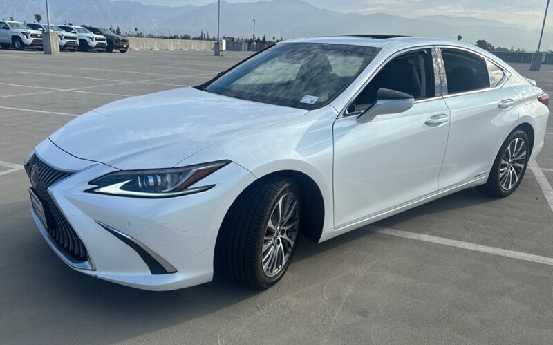 2021 Lexus Es