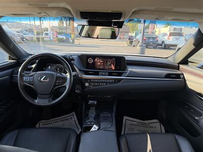 2021 Lexus ES 300h - Photo 13 - El Monte, CA 91733