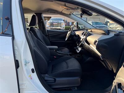 2019 Toyota Prius Prime Plus   - Photo 16 - El Monte, CA 91733