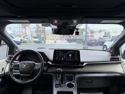 2021 Toyota Sienna Platinum 7-Passenger - Photo 16 - El Monte, CA 91733