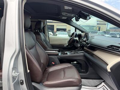 2021 Toyota Sienna Platinum 7-Passenger - Photo 12 - El Monte, CA 91733