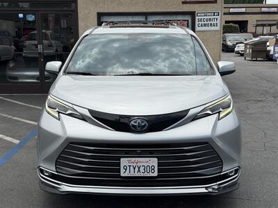 2021 Toyota Sienna Platinum 7-Passenger - Photo 2 - El Monte, CA 91733