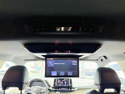2021 Toyota Sienna Platinum 7-Passenger - Photo 23 - El Monte, CA 91733