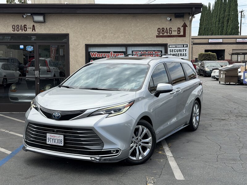 2021 Toyota Sienna Platinum 7-Passenger   - Photo 1 - El Monte, CA 91733