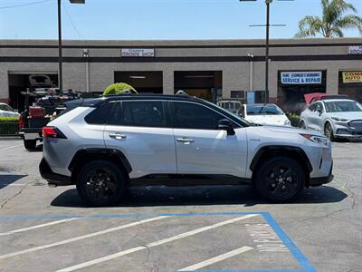 2020 Toyota RAV4 Hybrid XSE - Photo 4 - El Monte, CA 91733