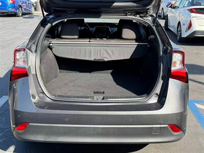 2021 Toyota Prius L Eco   - Photo 9 - El Monte, CA 91733