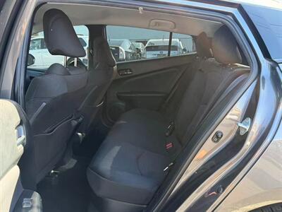 2021 Toyota Prius L Eco   - Photo 12 - El Monte, CA 91733