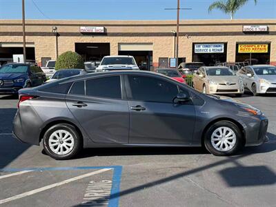 2021 Toyota Prius L Eco   - Photo 4 - El Monte, CA 91733