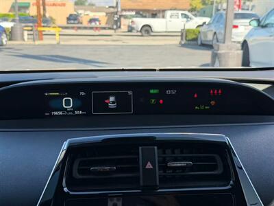 2021 Toyota Prius L Eco   - Photo 15 - El Monte, CA 91733