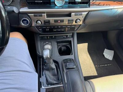 2017 Lexus ES 300h   - Photo 12 - El Monte, CA 91733
