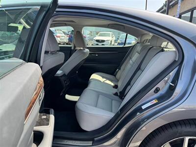 2017 Lexus ES 300h   - Photo 9 - El Monte, CA 91733