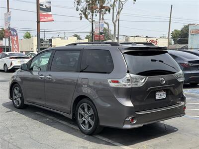 2018 Toyota Sienna SE 8-Passenger   - Photo 7 - El Monte, CA 91733