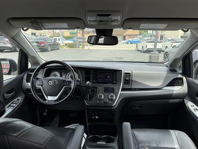 2018 Toyota Sienna SE 8-Passenger   - Photo 12 - El Monte, CA 91733
