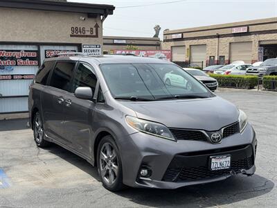 2018 Toyota Sienna SE 8-Passenger   - Photo 3 - El Monte, CA 91733