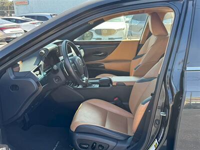 2022 Lexus ES 300h   - Photo 13 - El Monte, CA 91733