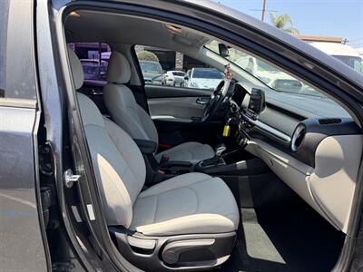 2022 Kia Forte LXS   - Photo 10 - El Monte, CA 91733