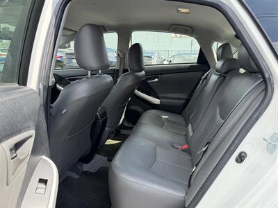2015 Toyota Prius Three   - Photo 10 - El Monte, CA 91733