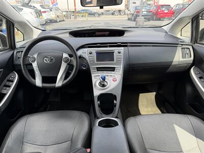 2015 Toyota Prius Three   - Photo 11 - El Monte, CA 91733