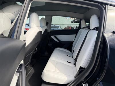 2020 Tesla Model Y Long Range - Photo 11 - El Monte, CA 91733