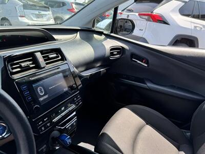 2019 Toyota Prius L Eco   - Photo 10 - El Monte, CA 91733