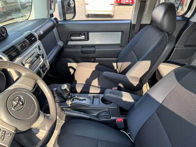 2007 Toyota FJ Cruiser   - Photo 14 - El Monte, CA 91733