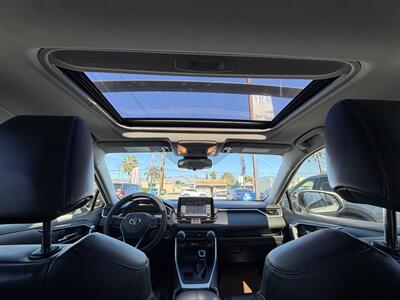 2020 Toyota RAV4 XLE Premium   - Photo 13 - El Monte, CA 91733